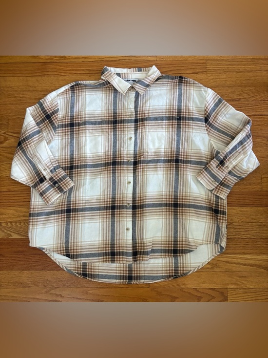 Old Navy Tops - Old Navy The Boyfriend Shirt Women’s XXL Petite Multicolor Plaid Flannel NWOT